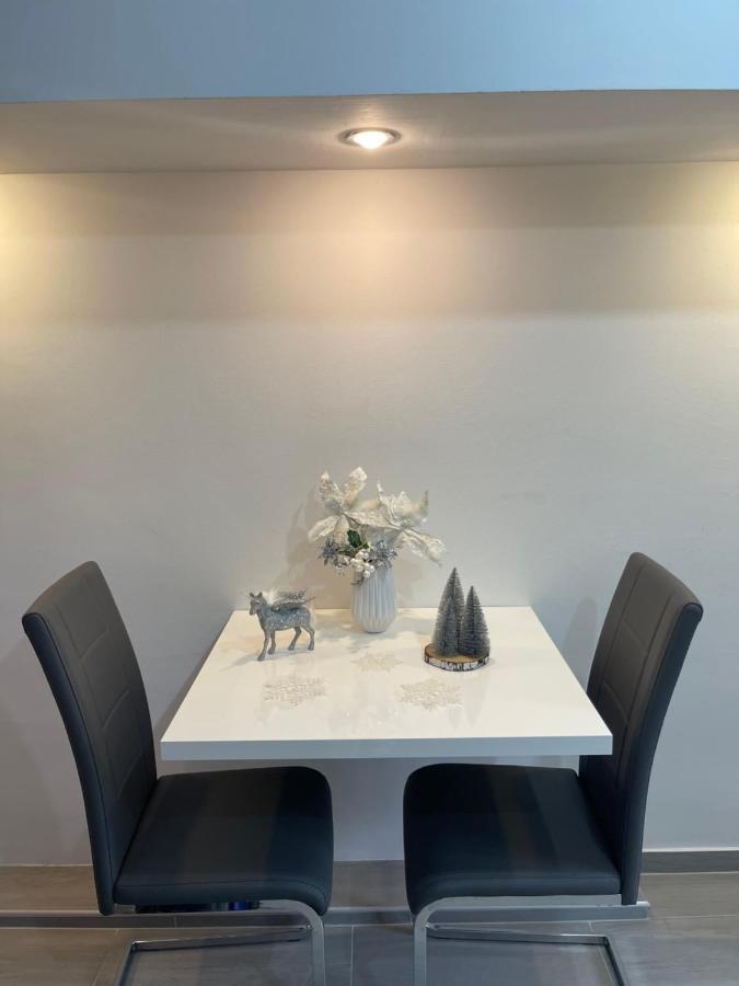 Apartment Diamond -Modern And Lovely Seaside Studio Apartment Kotor Exterior photo