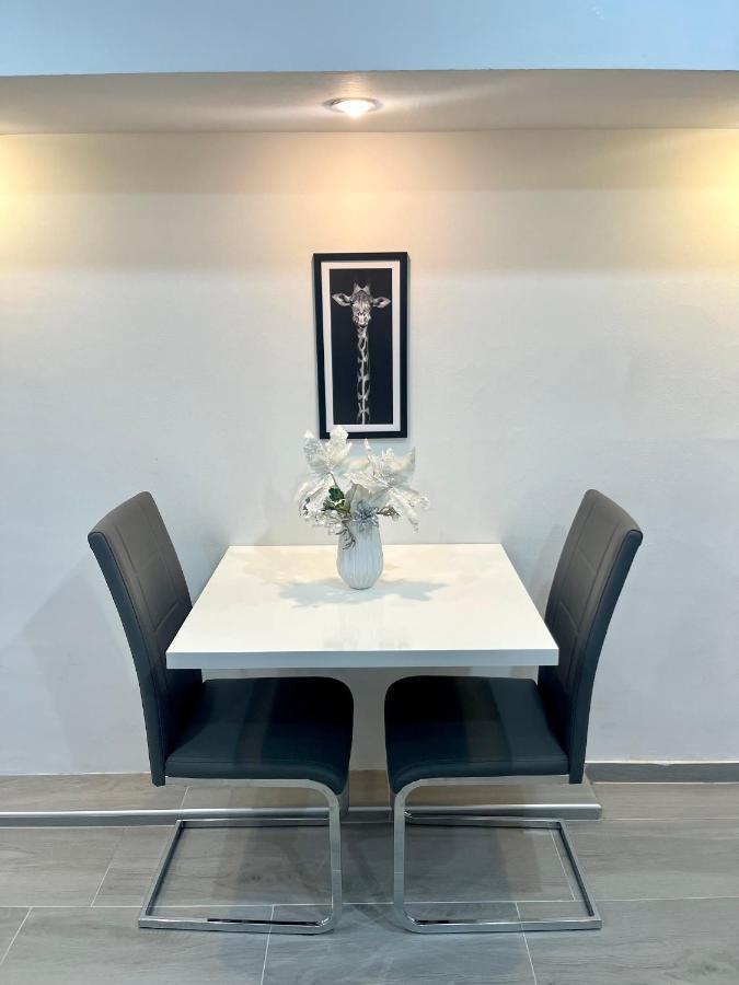 Apartment Diamond -Modern And Lovely Seaside Studio Apartment Kotor Exterior photo